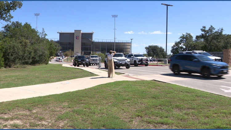 Parents rush to Pieper High School during lockdown; two teens taken into custody — KENS 5 (San Antonio), Valley City Schools news
