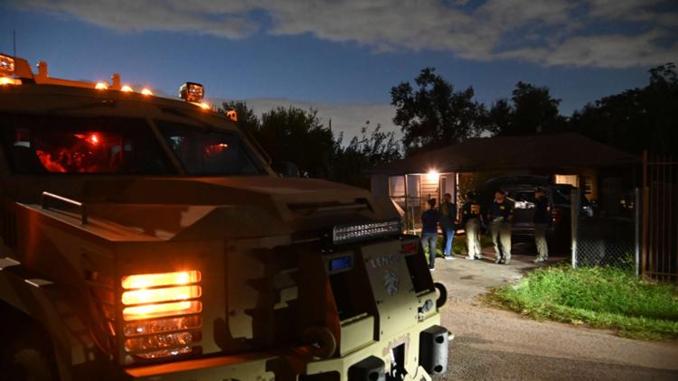 FBI, SWAT conducting operations at multiple Houston-area locations — KHOU 11 (Houston), Valley City Sports news